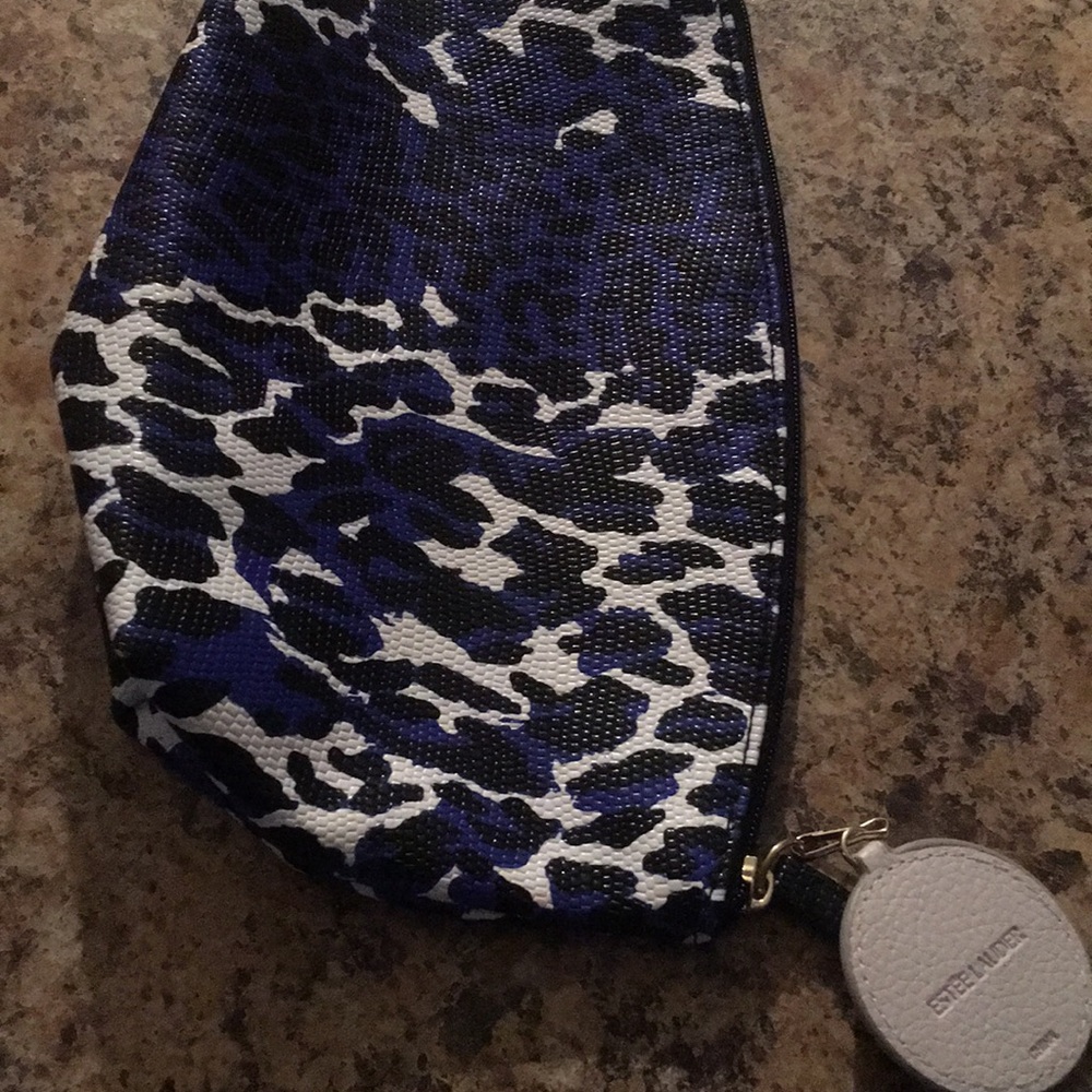 Estée Lauder Cosmetic Purse 💄